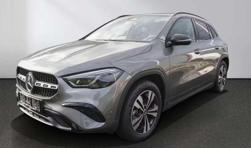 Grigio montagna met. Usata 2025 Mercedes GLA200 Advanced Plus SUV | 40.500 € (Ottimo prezzo) - Immagine 1/4