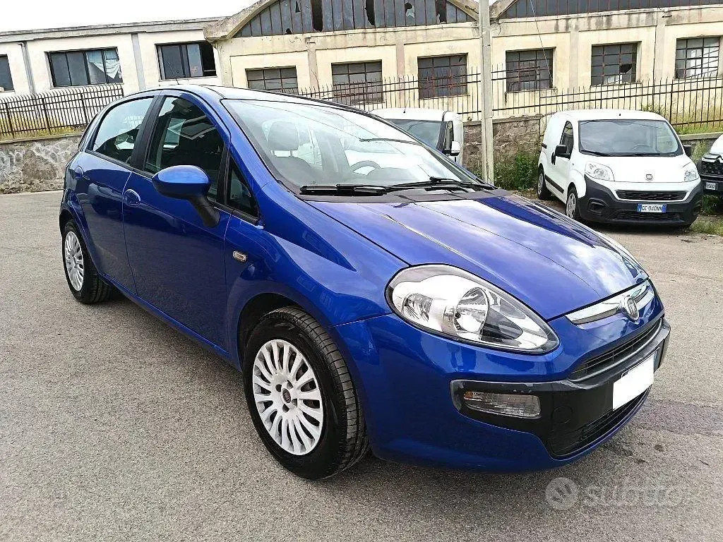 Usata Fiat Punto Evo Dynamic 90 CV (66 kW) 2010 Blu Utilitaria