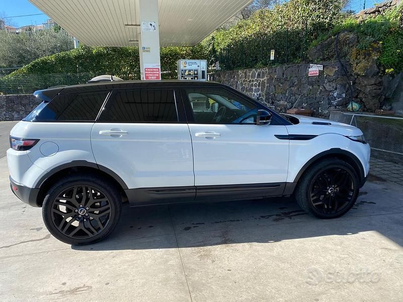 Usata Land Rover Range Rover evoque 190 CV (139 kW) 2012 Bianco SUV