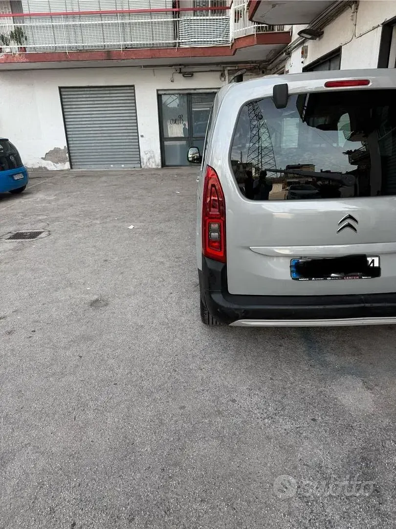 Usata Citroën Berlingo 131 CV (96 kW) 2019 Grigio Monovolume