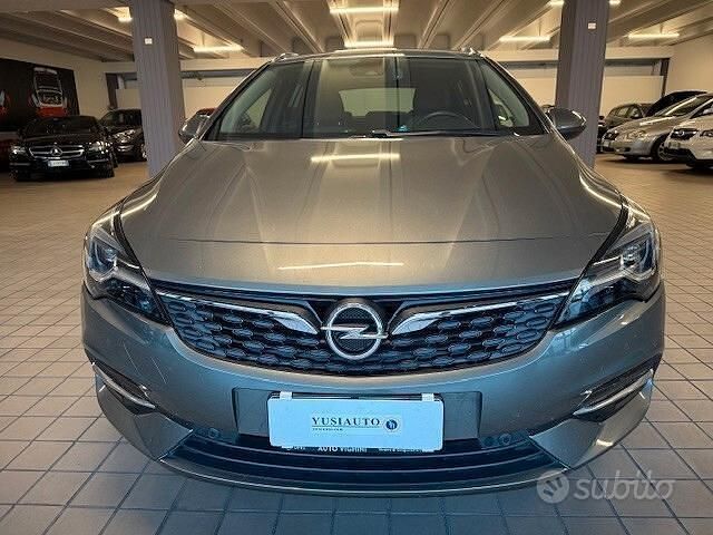 Usata Opel Astra Ultimate 122 CV (89 kW) 2020 Grigio Station wagon