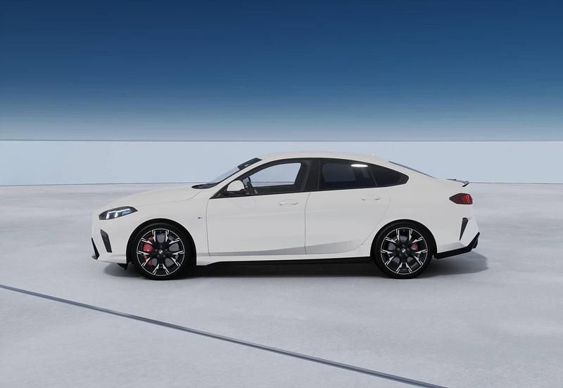 Nuova BMW 220 M Sport 163 CV (119 kW) 2025 Alpin white Coupé
