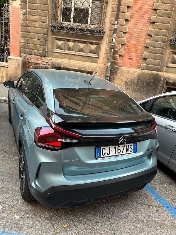 Usata Citroën e-C4 80 kW (109 CV) 2022 Blu Berlina
