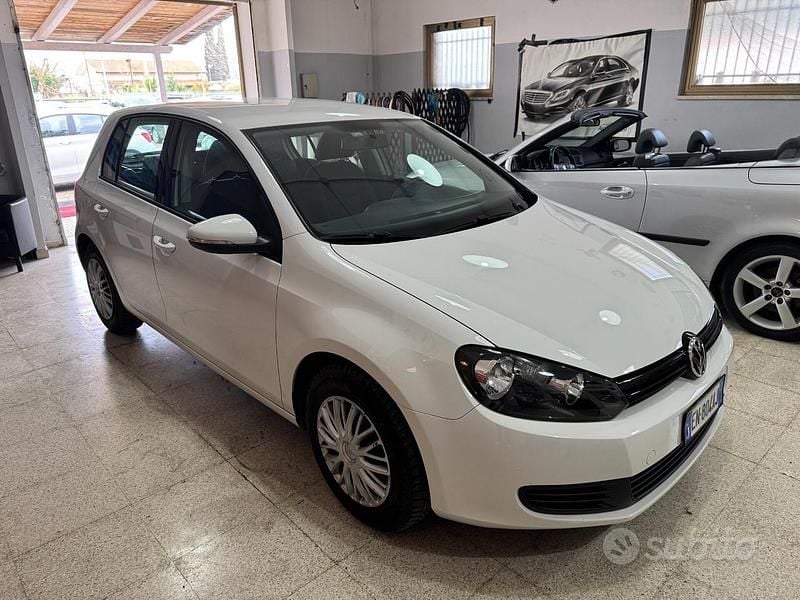 Usata VW Golf VII Highline 105 CV (77 kW) 2012 Bianco Berlina