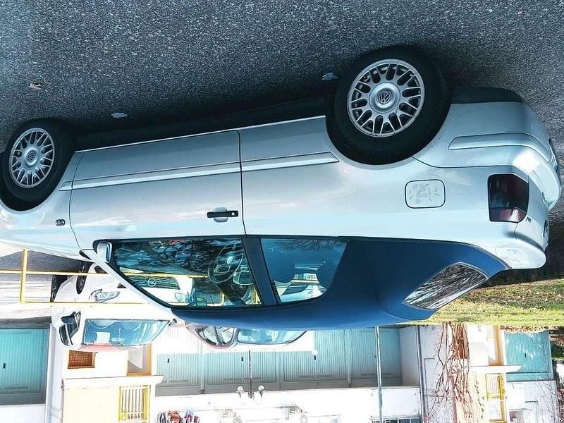 Usata VW Golf Cabriolet Highline 110 CV (80 kW) 1999 Argento Cabrio