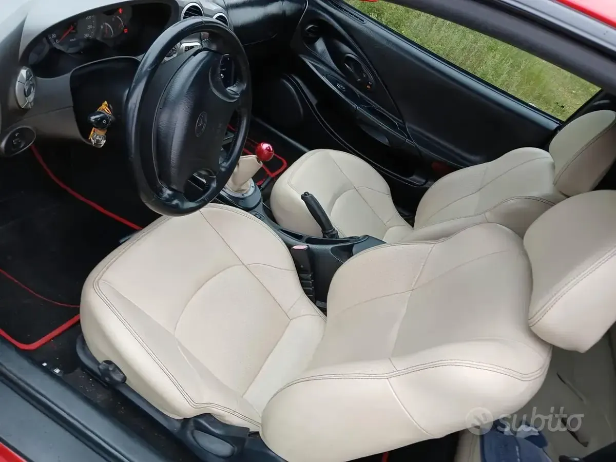 Usata Hyundai Coupé 138 CV (101 kW) 2000 Rosso Coupé