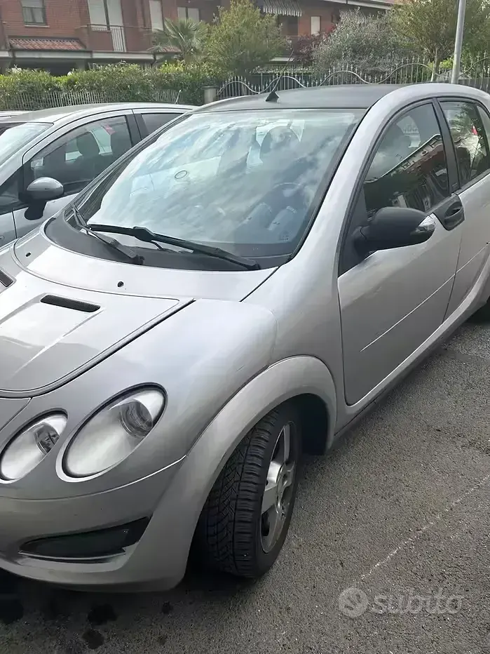 Begagnad Smart ForFour 95 HK (69 kW) 2004 Grå Halvkombi