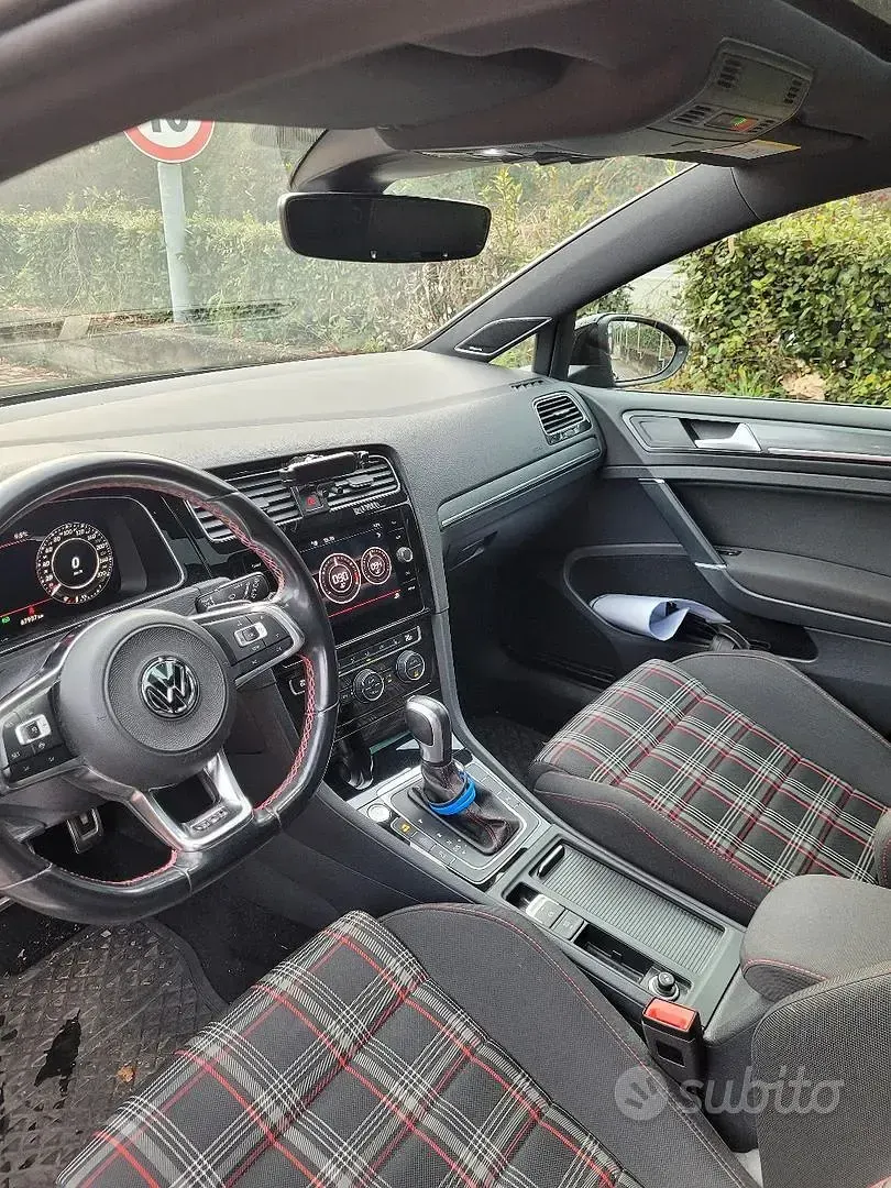 Usata VW Golf VIII GTI 245 CV (180 kW) 2020 Nero Berlina