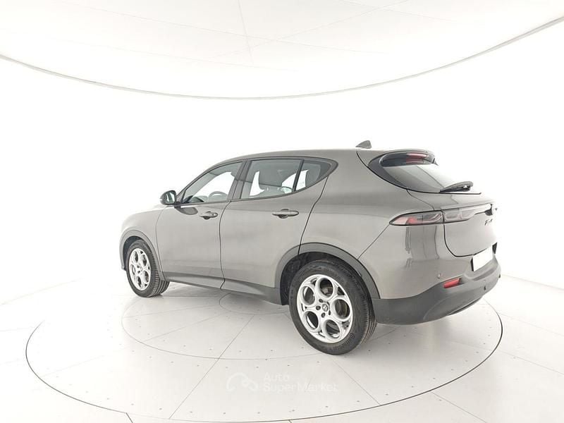 Używany Alfa Romeo Tonale Sprint 131 KM (96 kW) 2023 Szary SUV