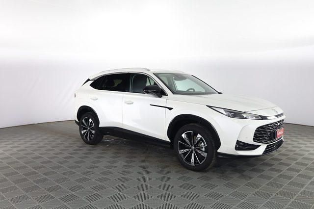 Nuova MG HS Luxury 143 CV (105 kW) 2025 Pearl white SUV