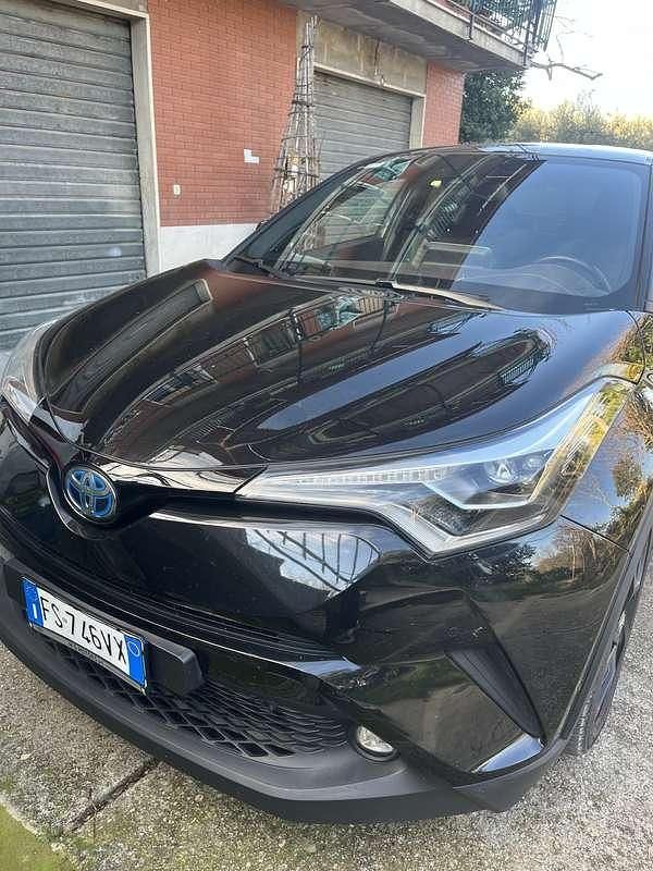 Usata Toyota C-HR Lounge 98 CV (72 kW) 2018 SUV