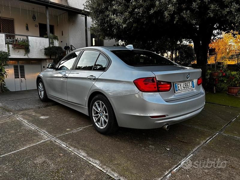 Usata BMW 316 Comfort Edition 116 CV (85 kW) 2015 Grigio Berlina