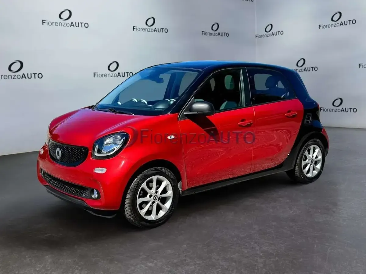 Usata Smart ForFour Passion 90 CV (66 kW) 2017 Rosso Utilitaria