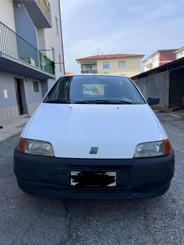 Usata Fiat Punto S 54 CV (39 kW) 1996 Bianco Utilitaria