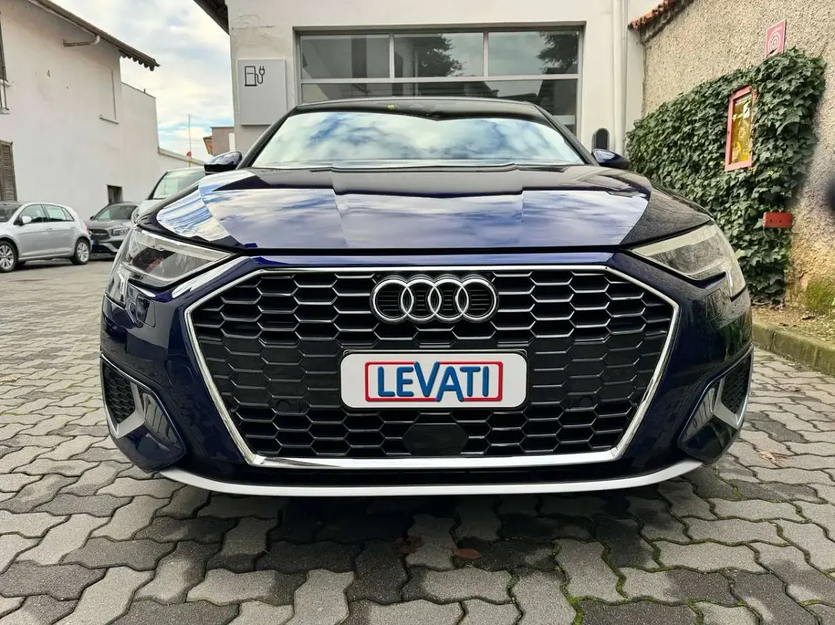 Usata Audi A3 Advanced 150 CV (110 kW) 2022 Blu/azzurro Berlina