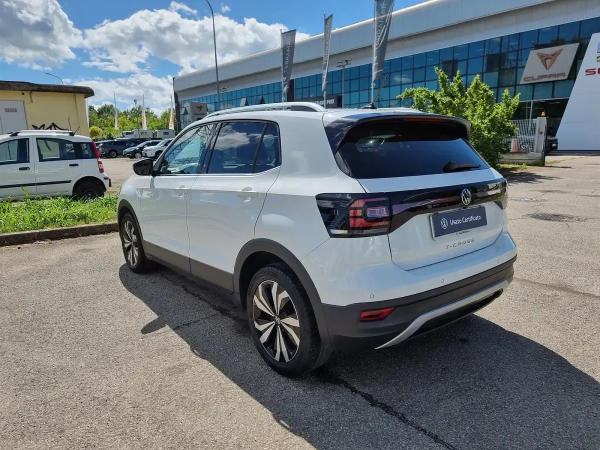 Usata VW T-Cross Advance 110 CV (80 kW) 2023 Bianco SUV