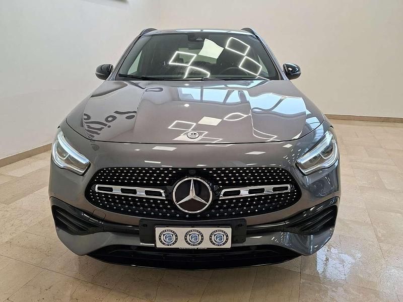 Usata Mercedes GLA200 Premium 150 CV (110 kW) 2021 Grigio SUV