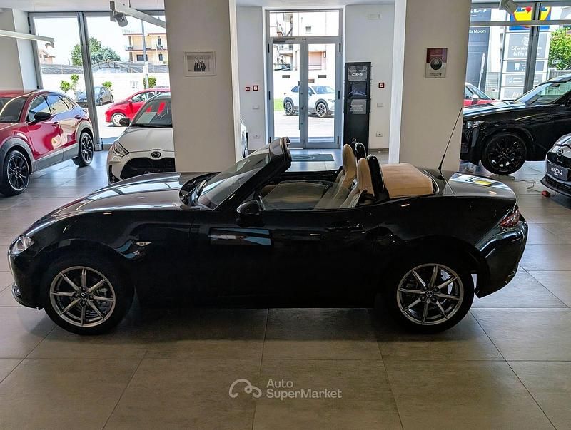 Nuova Mazda MX5 Kazari 132 CV (97 kW) 2026 Nero Cabrio