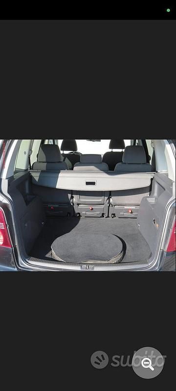 Usata VW Touran 136 CV (100 kW) 2005 Nero Monovolume