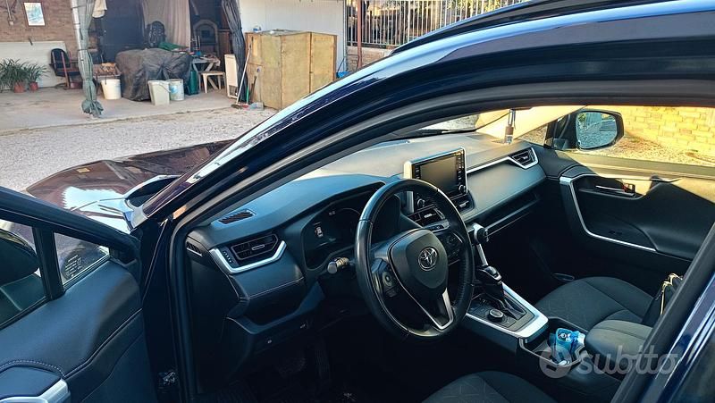 Begagnad Toyota RAV4 155 HK (114 kW) 2021 SUV