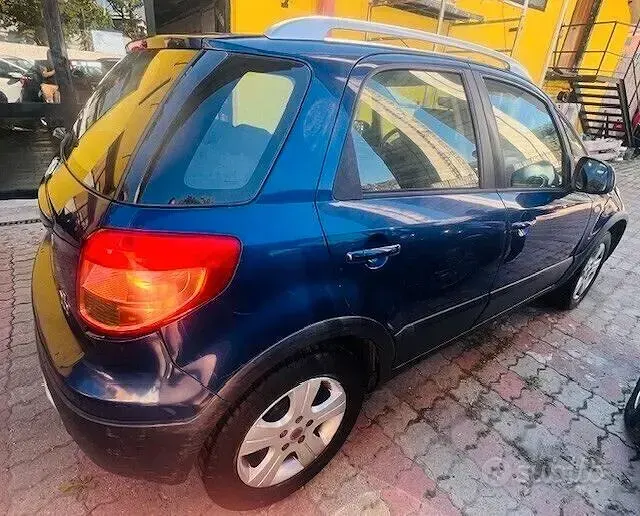 Usata Fiat Sedici Dynamic 120 CV (88 kW) 2008 Blu SUV