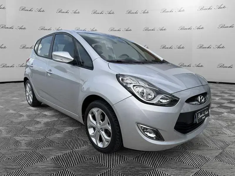 Usata Hyundai ix20 Style 125 CV (91 kW) 2012 Argento Utilitaria
