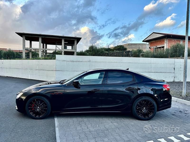 Usata Maserati Ghibli 250 CV (183 kW) 2016 Nero Berlina