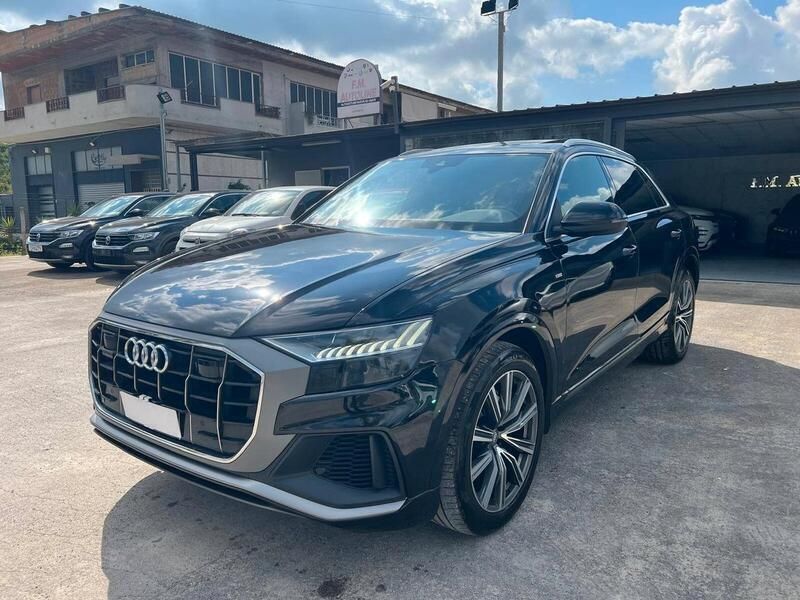 Nero Usata 2018 Audi Q8 S-Line SUV | 41.490 € (Cara) - Immagine 1/4