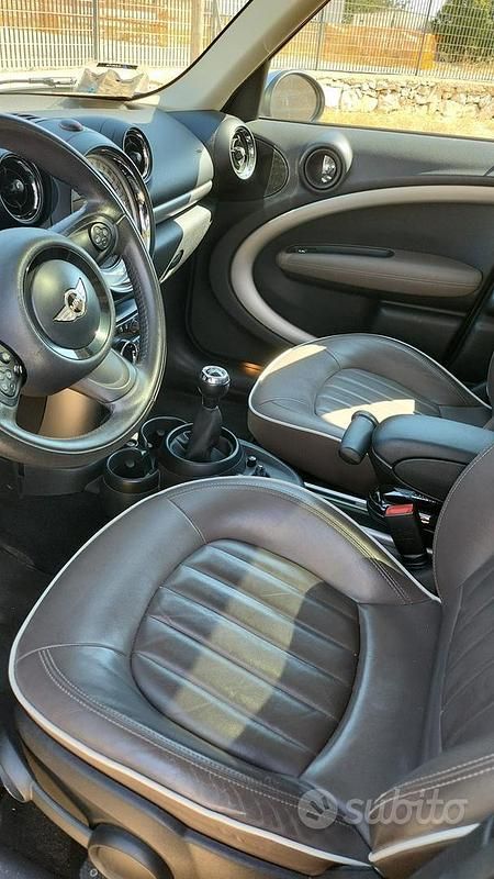Usata Mini Countryman 90 CV (66 kW) 2014 Marrone SUV