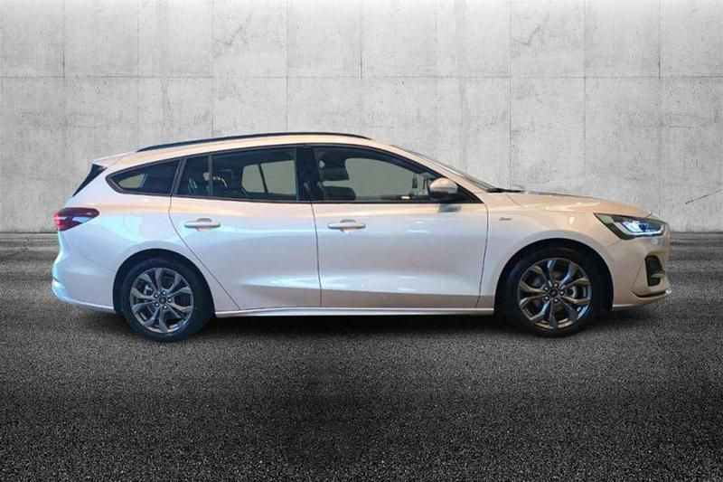 Usata Ford Focus ST-Line 125 CV (91 kW) 2025 Argento Station wagon