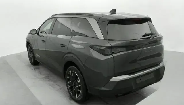 Novo Peugeot 5008 GT 163 HP (119 kW) 2025 Cinzento Monovolume