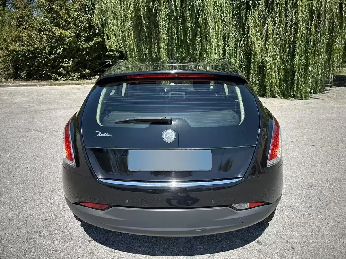 Usata Lancia Delta 120 CV (88 kW) 2009 Nero Utilitaria