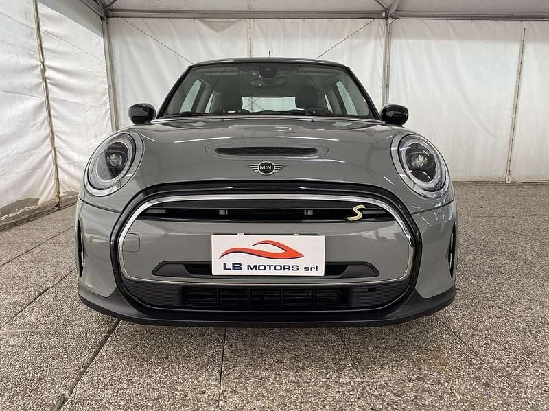 Usata Mini Cooper SE Classic 135 kW (184 CV) 2022 Grigio Utilitaria
