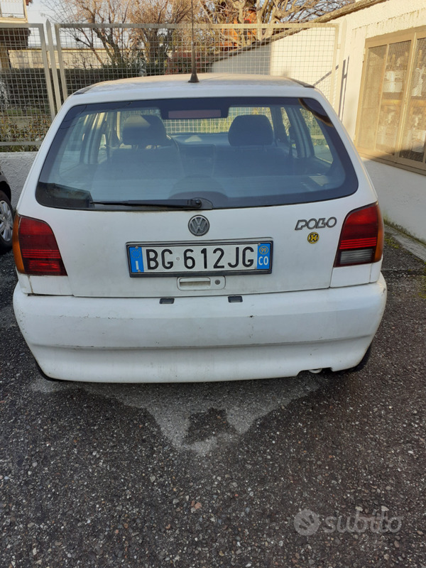 Usato 1999 VW Polo 1.0 Benzin 45 CV (1.300 €)