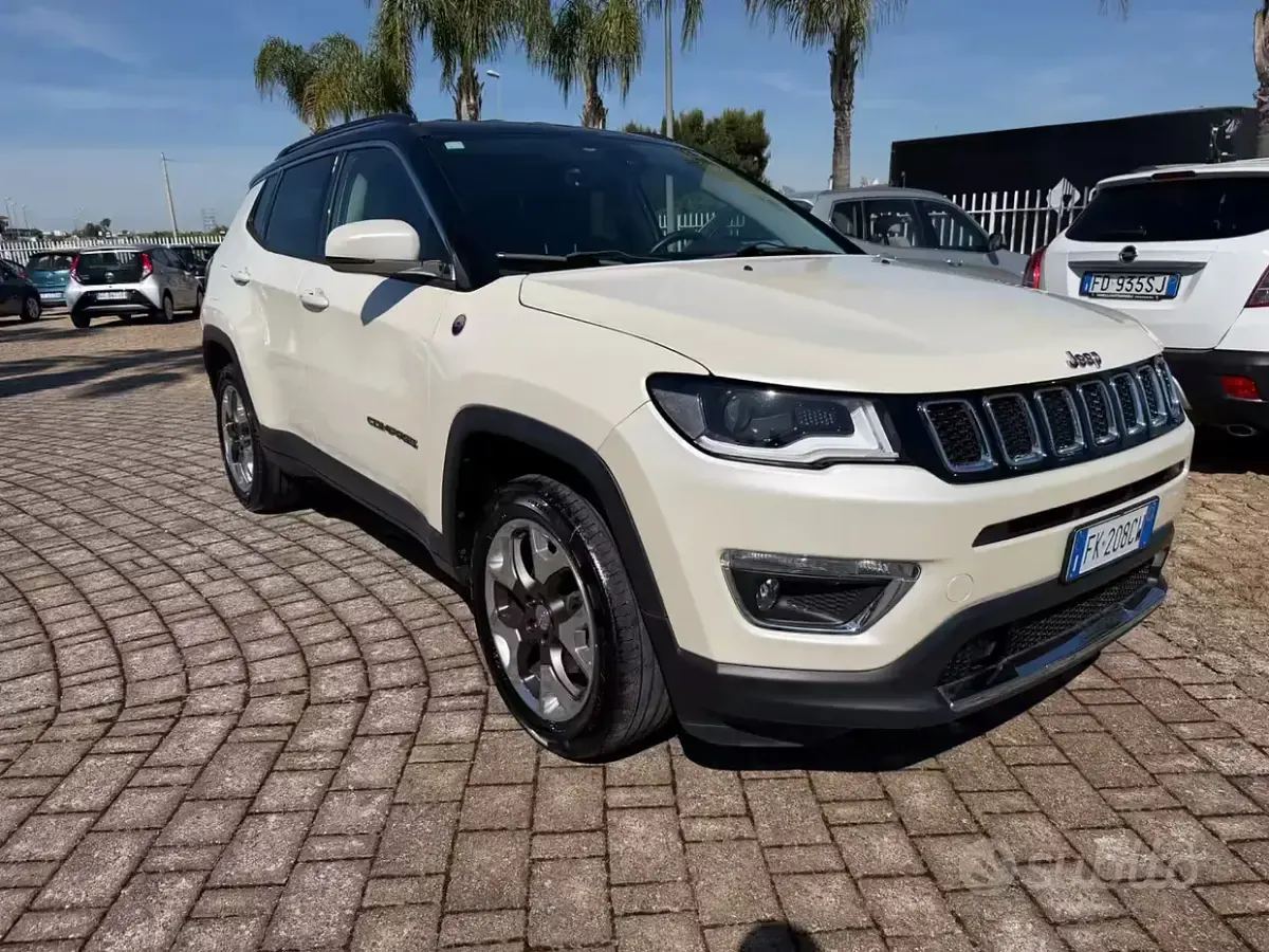 Usata Jeep Compass Limited 140 CV (102 kW) 2017 Bianco SUV