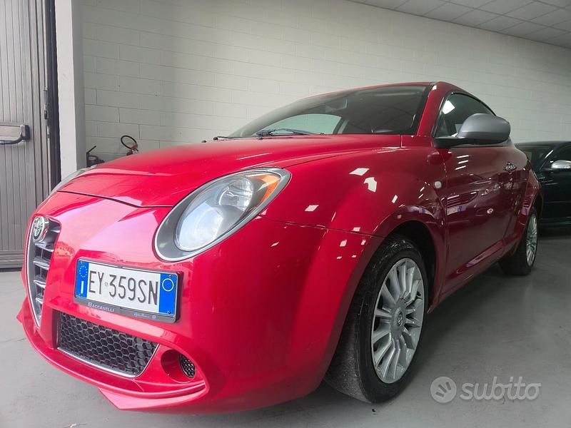 Rosso Usata 2015 Alfa Romeo MiTo Due volumi | 5300 € (Ottimo prezzo) - Immagine 1/4