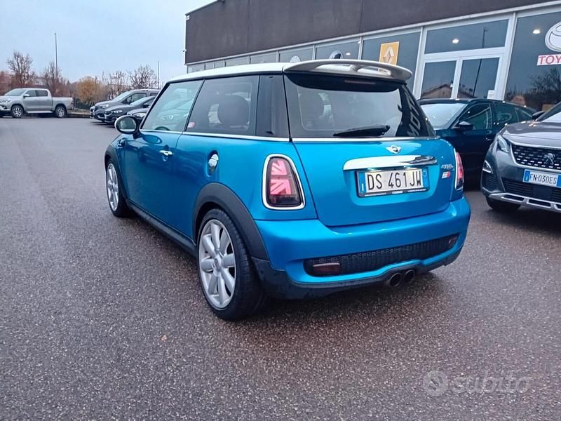 Usata Mini Cooper S 175 CV (128 kW) 2008 Blu Utilitaria