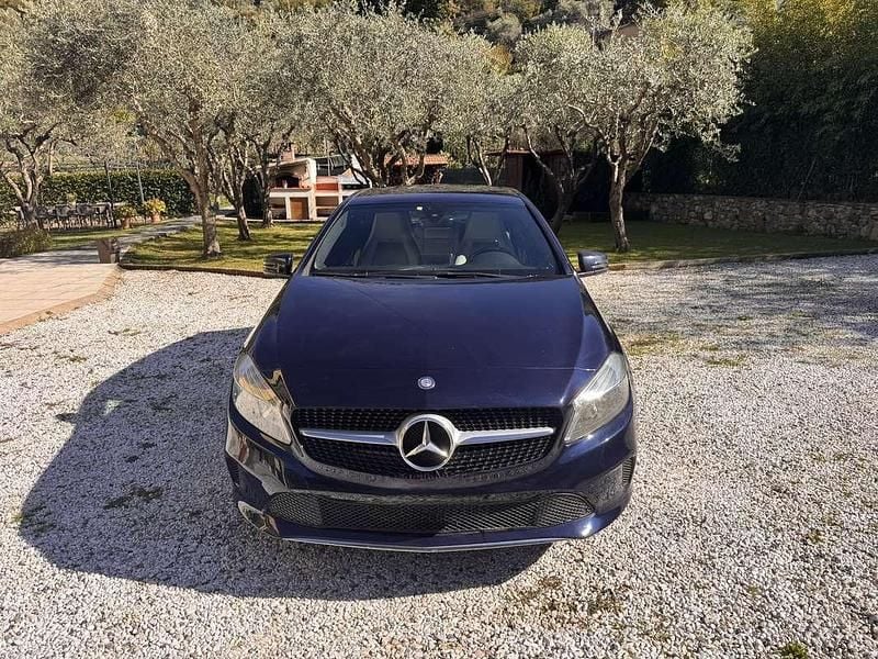 Käytetty Mercedes A180 Edition 109 HP (80 kW) 2017 Sedan