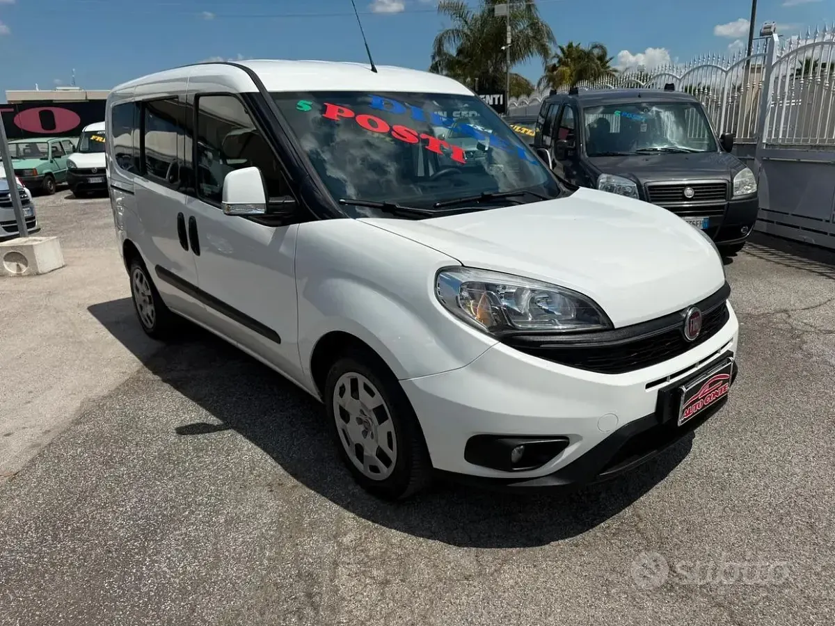 Begagnad Fiat Doblò 135 HK (99 kW) 2016 Vit Minibuss