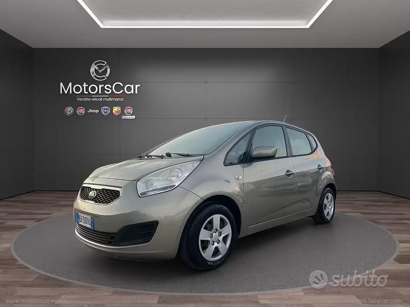 Usata Kia Venga Active 90 CV (66 kW) 2014 Bronzo Utilitaria