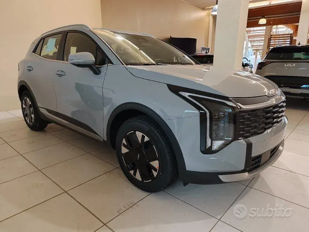 Nuova Kia Sportage 179 CV (131 kW) 2026 Grigio SUV
