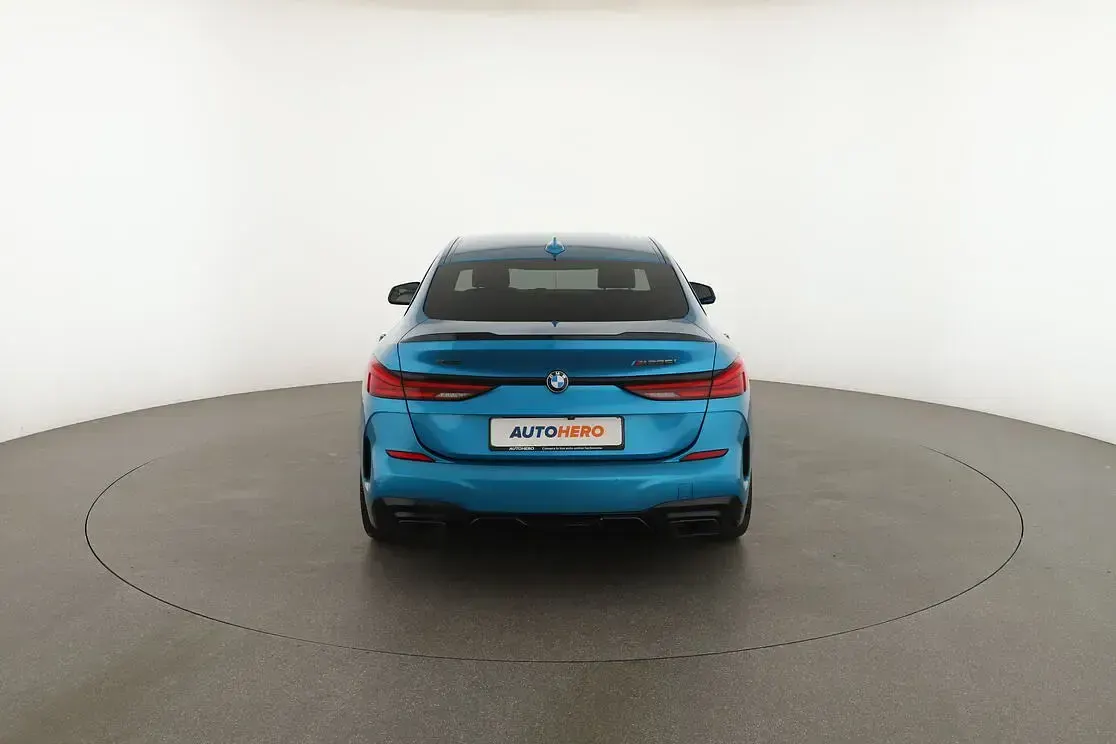 Begagnad BMW M235 306 HK (225 kW) 2021 Blå Sportkupé