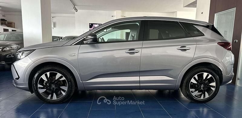 Usata Opel Grandland X Business Elegance 131 CV (96 kW) 2023 Grigio SUV