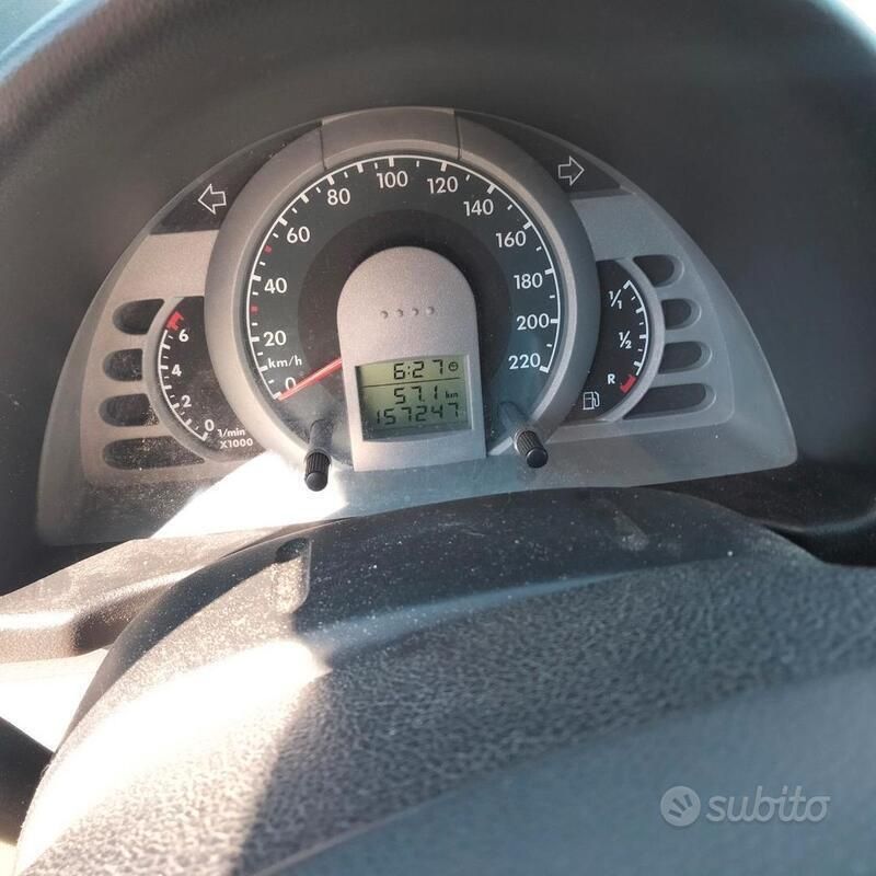 Usata VW Fox 75 CV (55 kW) 2008 Bianco Utilitaria