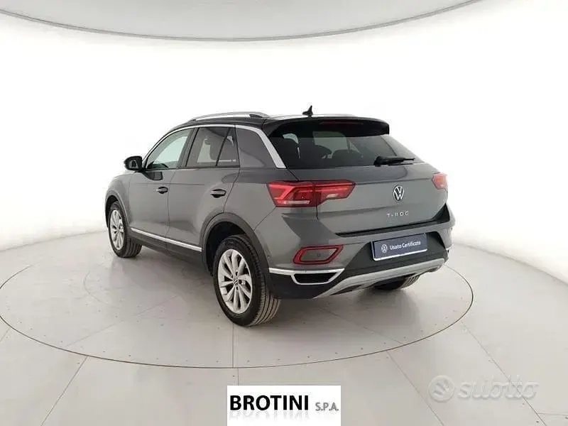 Occasion VW T-Roc Style 110 PK (80 kW) 2023 Grijs SUV