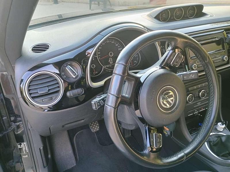 Usata VW Beetle Design 105 CV (77 kW) 2012 Utilitaria