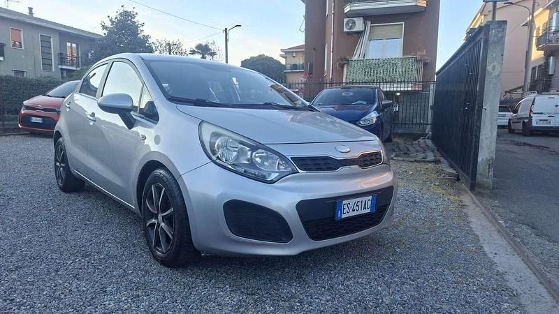 Usata Kia Rio City 86 CV (63 kW) 2013 Berlina