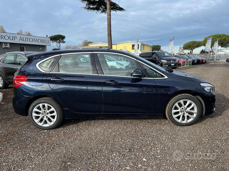 Usata BMW 216 Active Tourer Advantage 116 CV (85 kW) 2015 Blu Monovolume