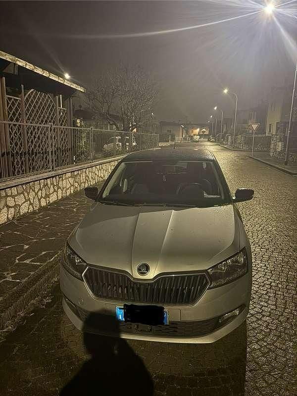 Usata Skoda Fabia 60 CV (44 kW) 2021 Argento Berlina