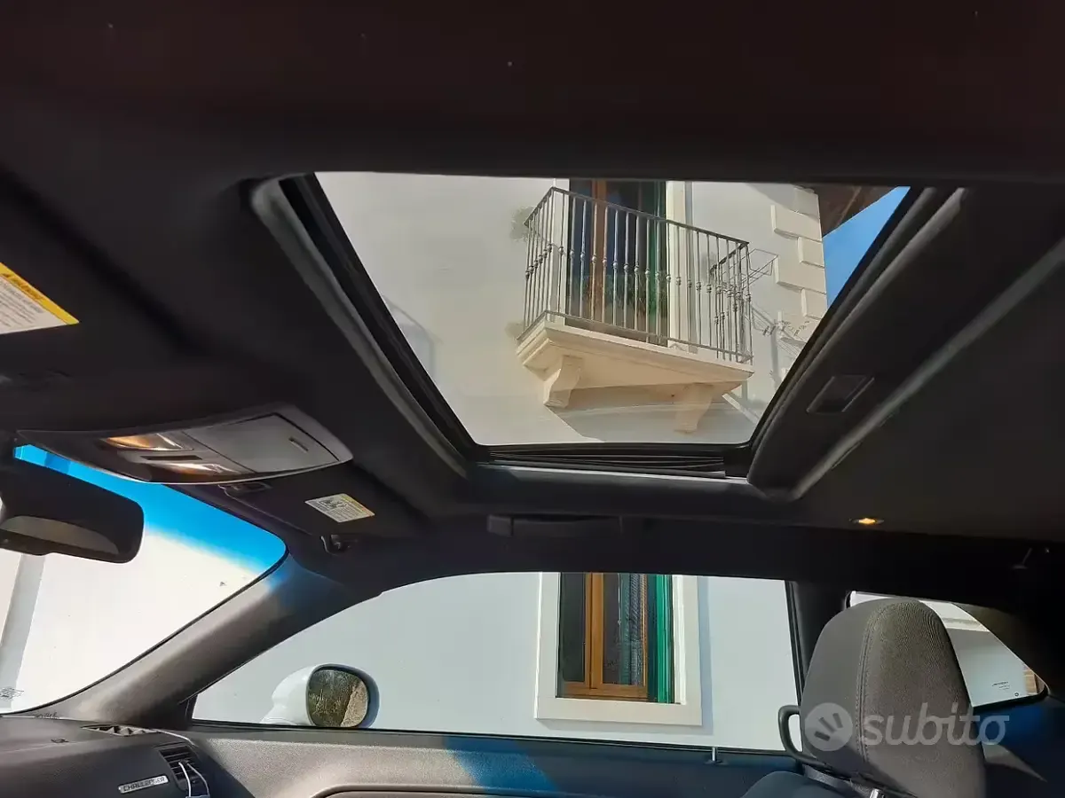 Usata Dodge Challenger 372 CV (273 kW) 2012 Bianco Coupé